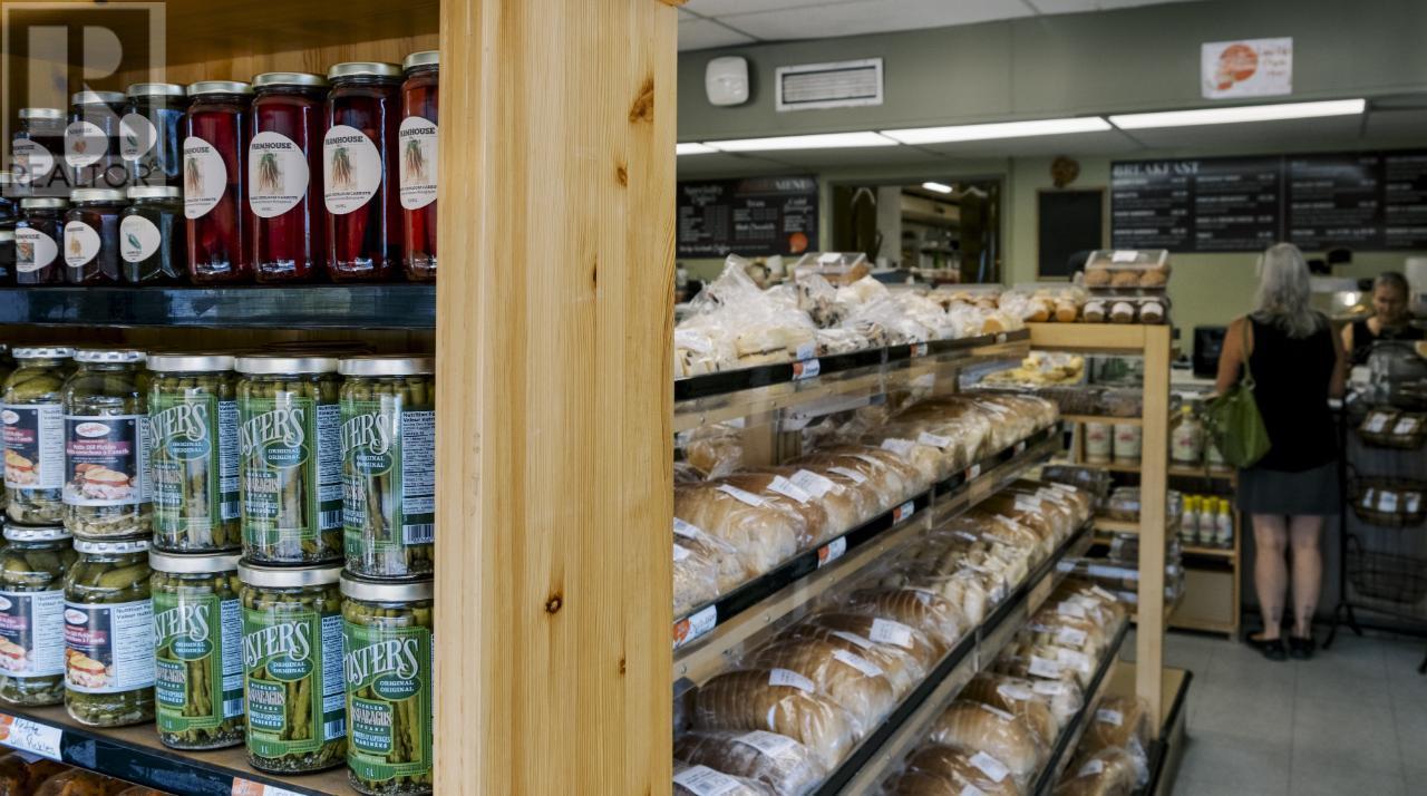 6030 Main Street Street. Oliver, British Columbia