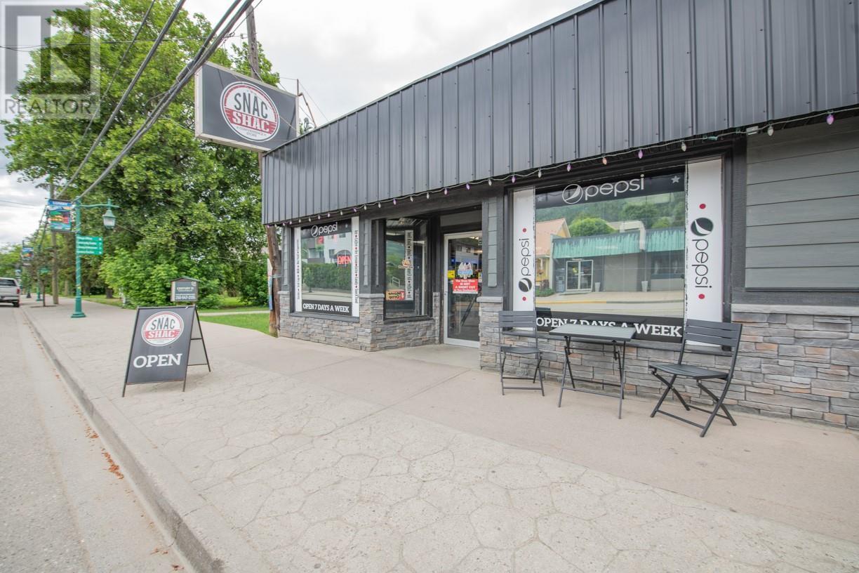 2133 Shuswap Avenue. Lumby, British Columbia