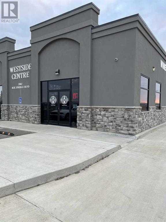 101, 2882 Box Springs Boulevard, Medicine Hat