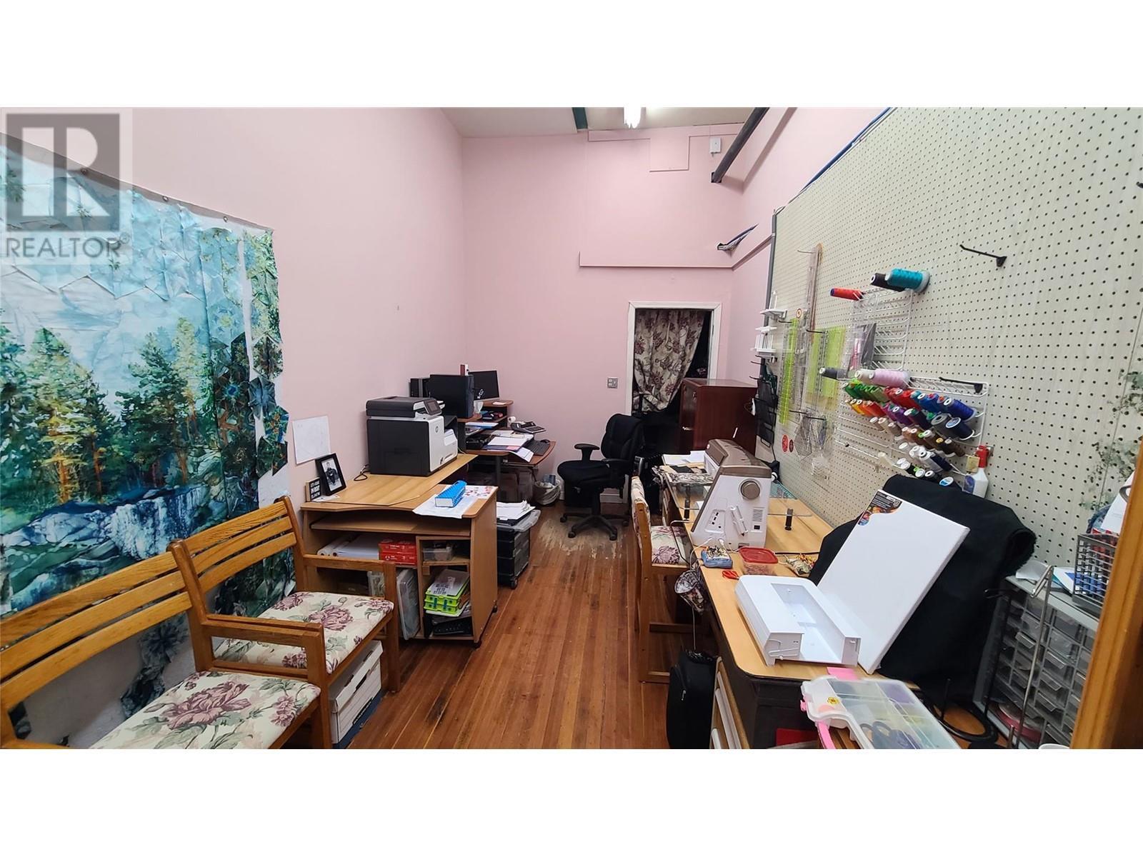 6222 Main Street. Oliver, British Columbia