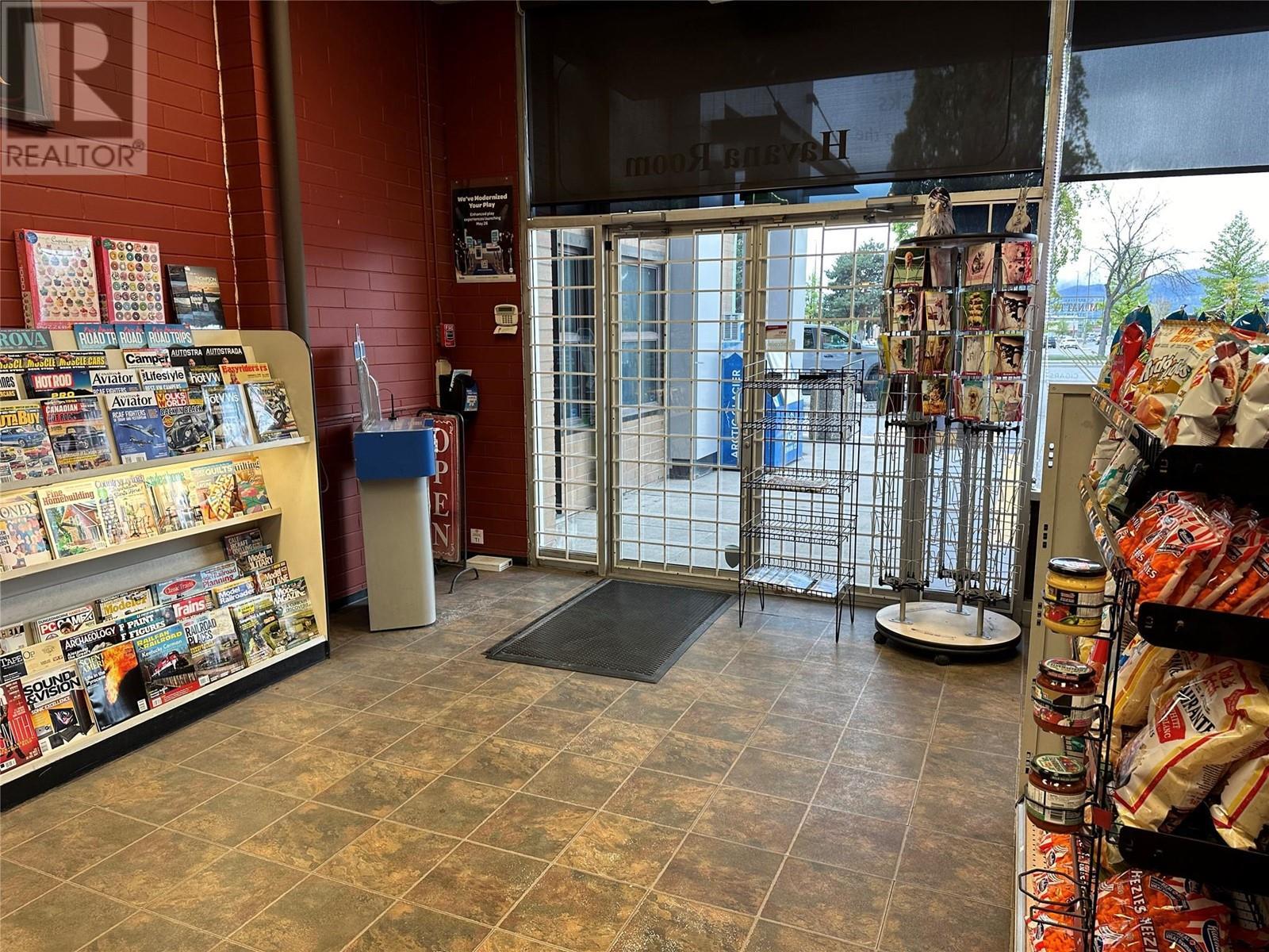 1835 Dilworth Drive Unit# 107. Kelowna, British Columbia