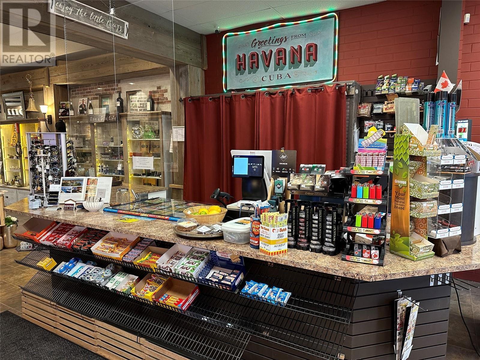 1835 Dilworth Drive Unit# 107. Kelowna, British Columbia