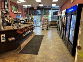 1835 Dilworth Drive Unit# 107. Kelowna, British Columbia