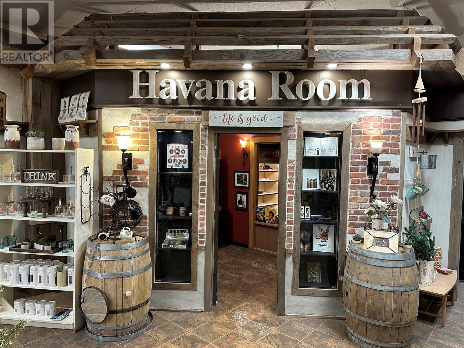 1835 Dilworth Drive Unit# 107. Kelowna, British Columbia