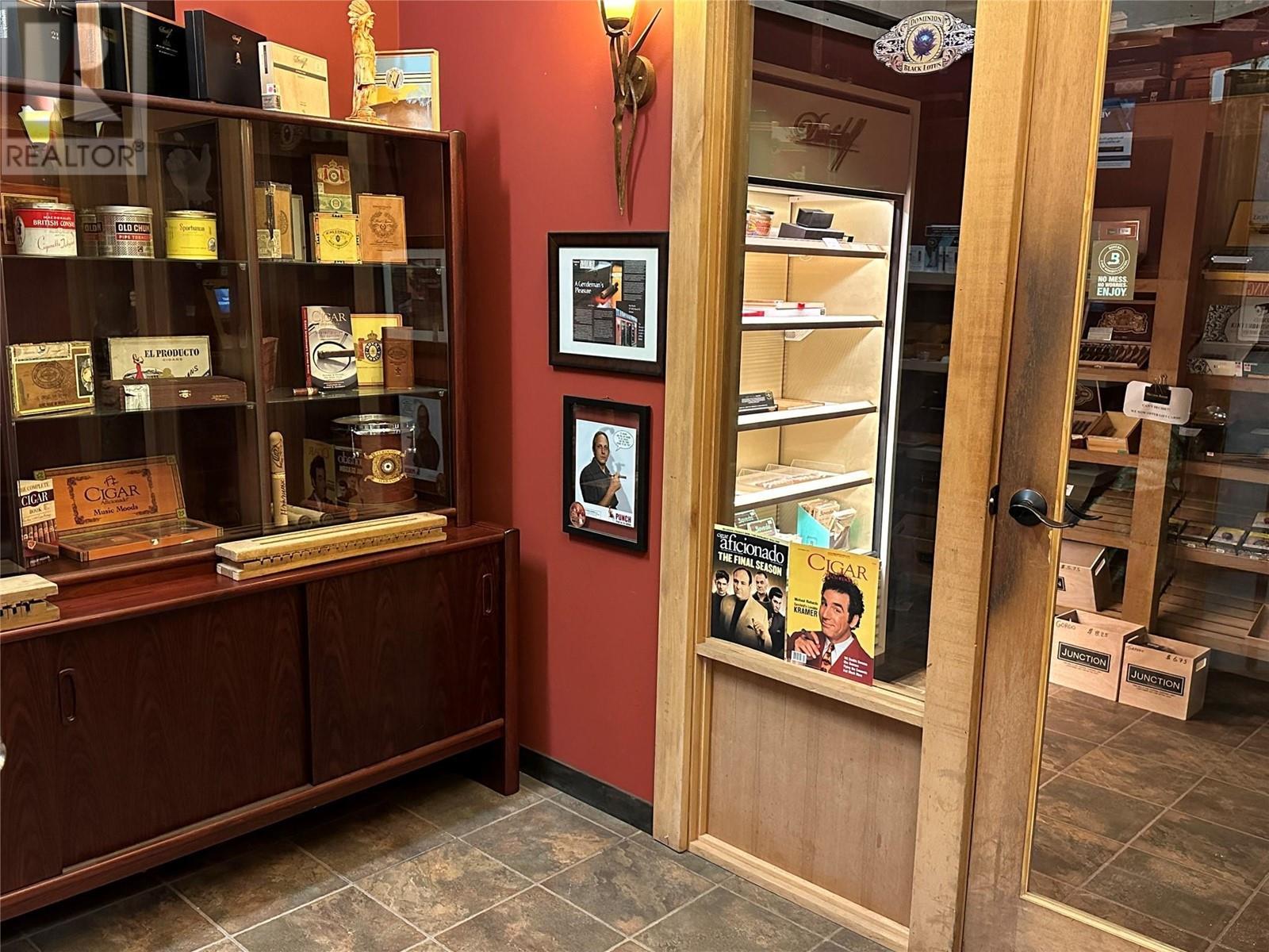 1835 Dilworth Drive Unit# 107. Kelowna, British Columbia