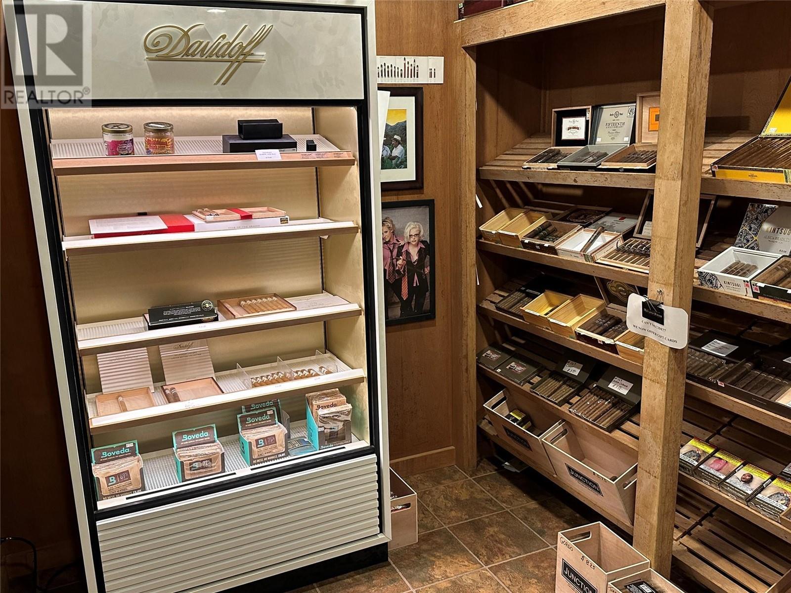 1835 Dilworth Drive Unit# 107. Kelowna, British Columbia