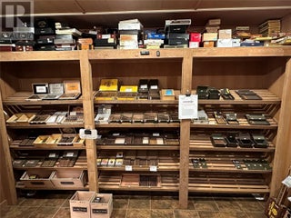 1835 Dilworth Drive Unit# 107. Kelowna, British Columbia