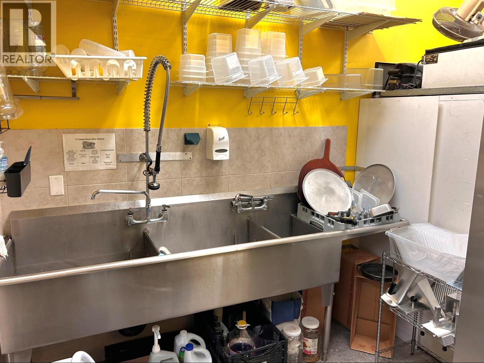 1470 Harvey Avenue Unit# 7. Kelowna, British Columbia