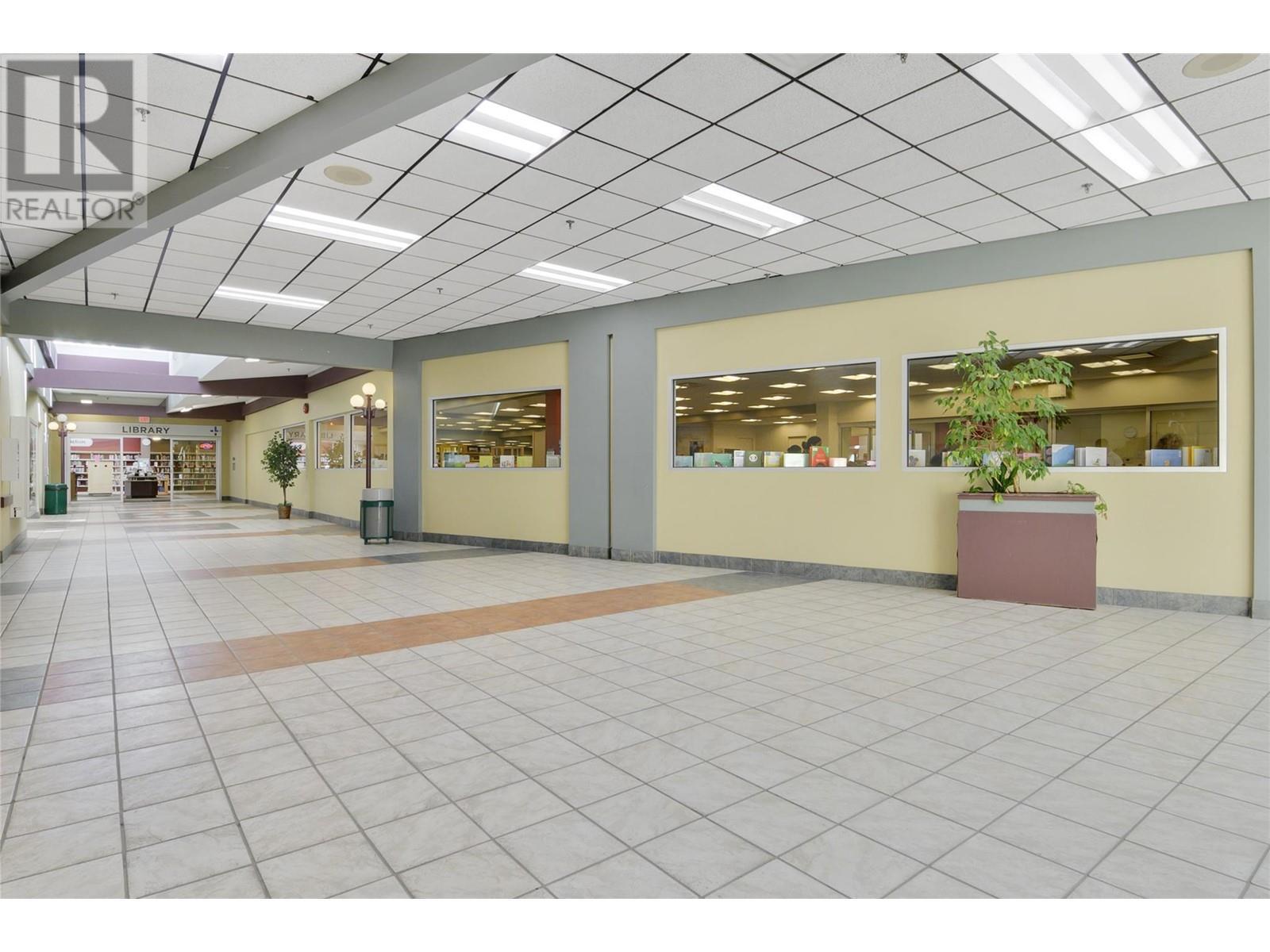 195 & 301 33 Highway W. Kelowna, British Columbia