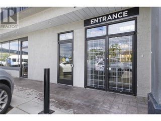 195 & 301 33 Highway W. Kelowna, British Columbia