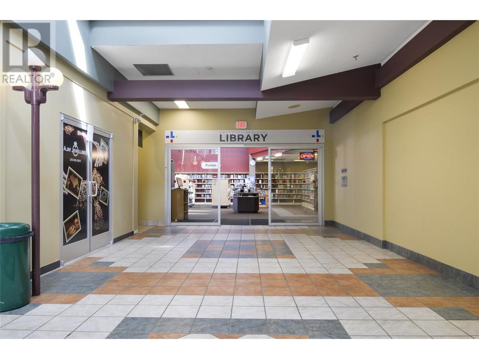 195 & 301 33 Highway W. Kelowna, British Columbia