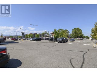 195 & 301 33 Highway W. Kelowna, British Columbia