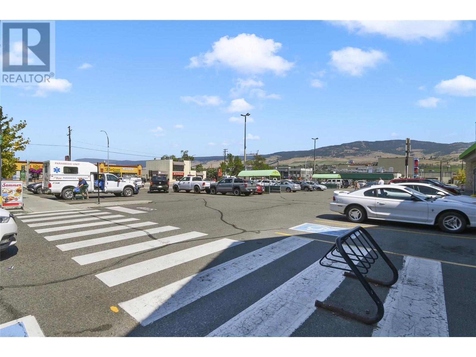 195 & 301 33 Highway W. Kelowna, British Columbia