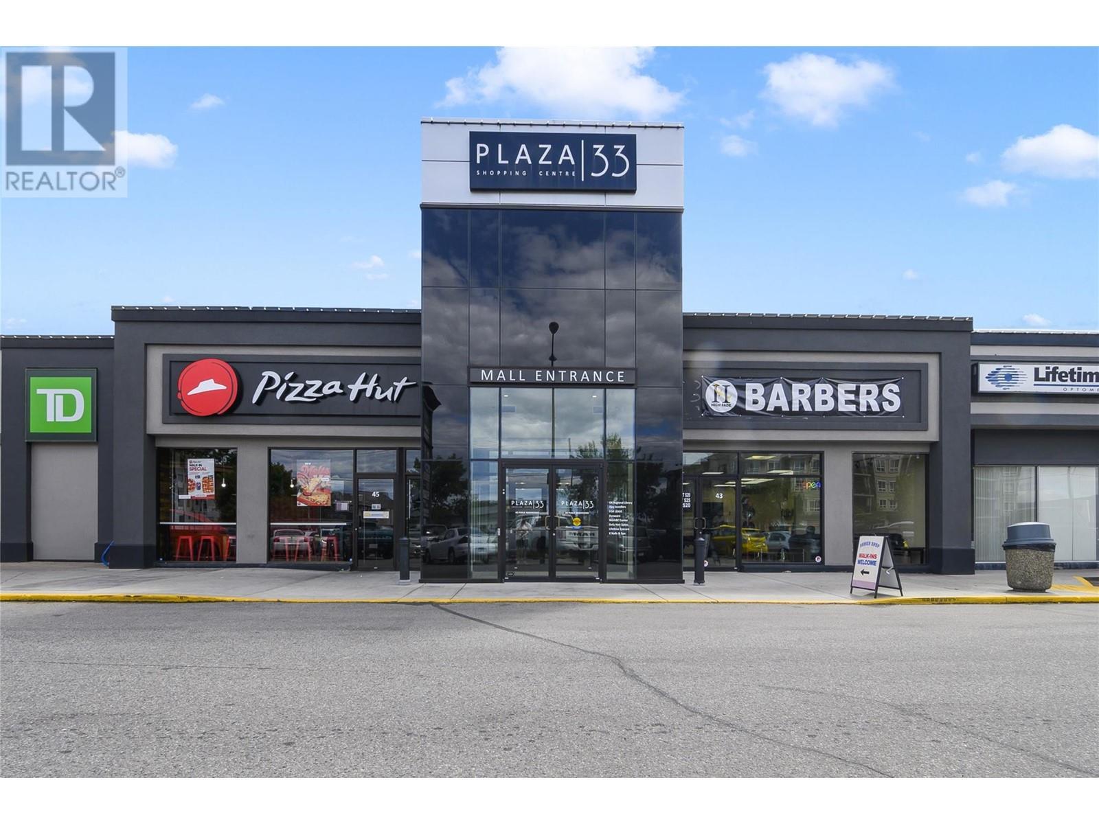 195 & 301 33 Highway W. Kelowna, British Columbia