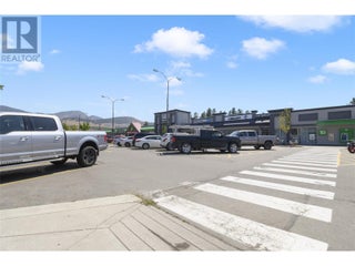 195 & 301 33 Highway W. Kelowna, British Columbia