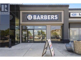195 & 301 33 Highway W. Kelowna, British Columbia