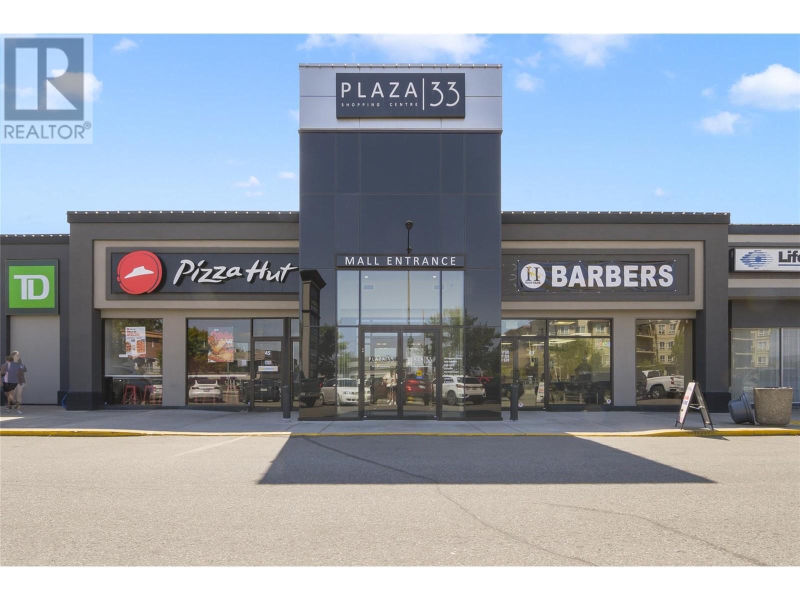195 & 301 33 Highway W. Kelowna, British Columbia
