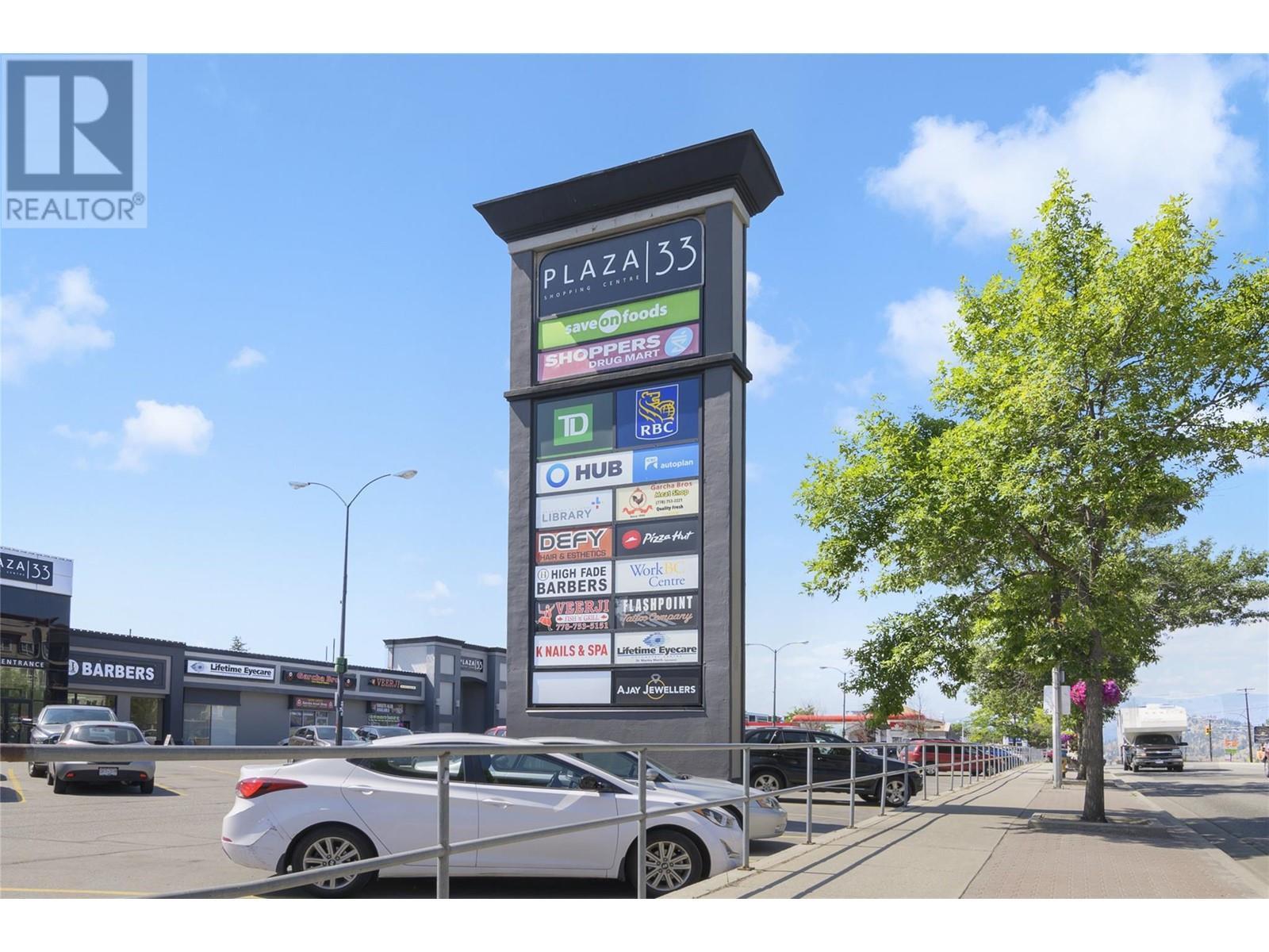 195 & 301 33 Highway W. Kelowna, British Columbia