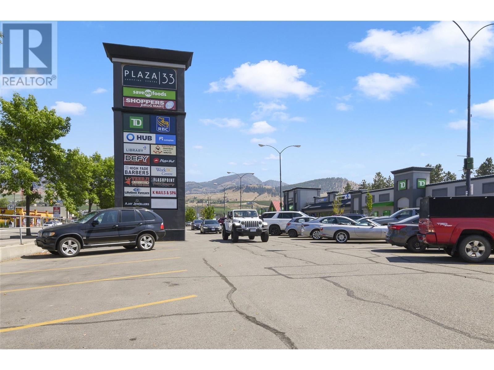 195 & 301 33 Highway W. Kelowna, British Columbia