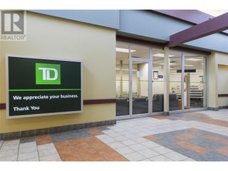 195 & 301 33 Highway W. Kelowna, British Columbia