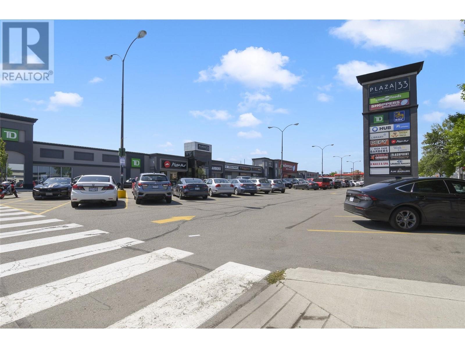 195 & 301 33 Highway W. Kelowna, British Columbia