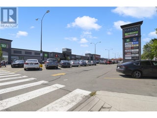 195 & 301 33 Highway W. Kelowna, British Columbia