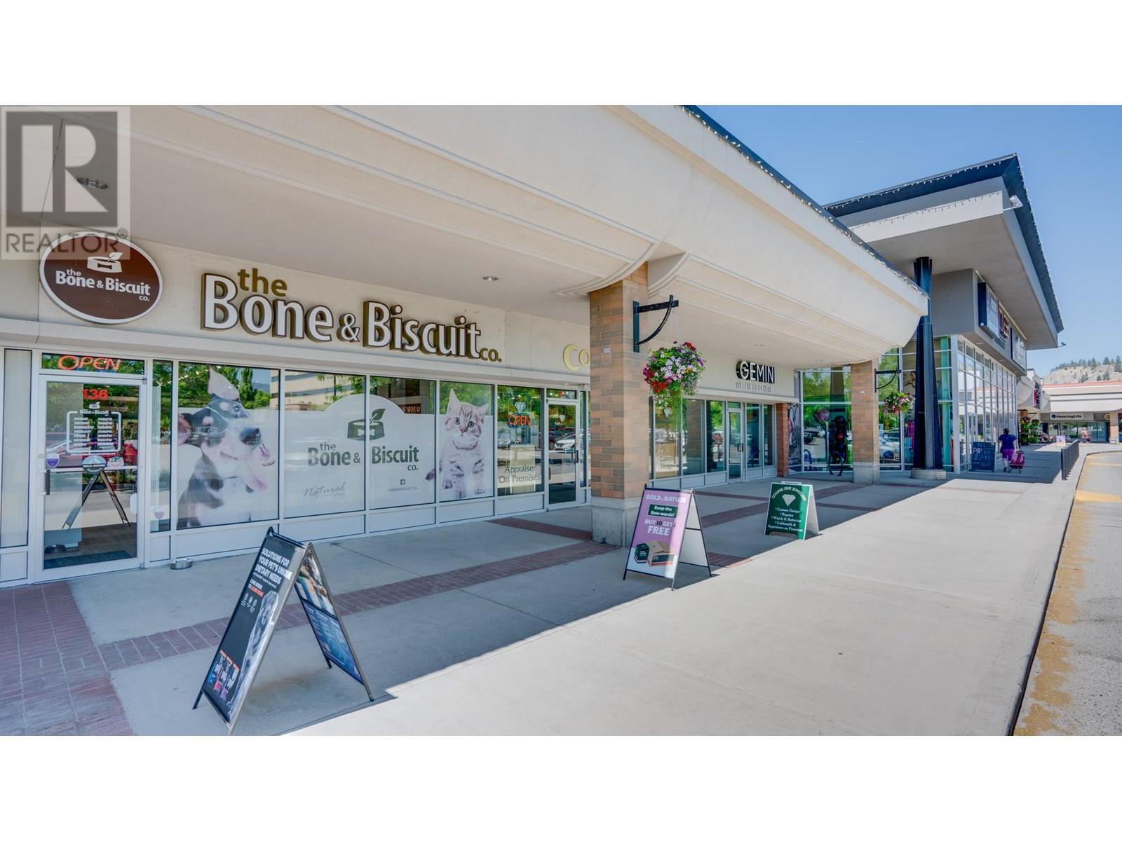 1876 Cooper Road Unit# 136. Kelowna, British Columbia