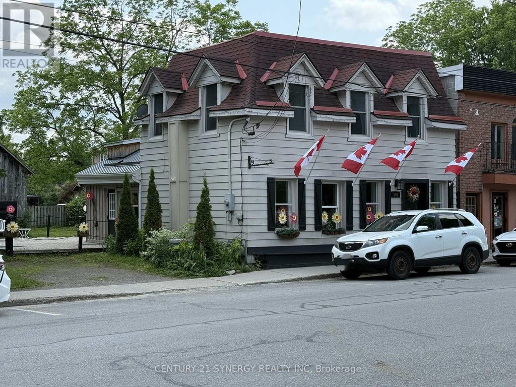 106 Main Street W, Merrickville-Wolford