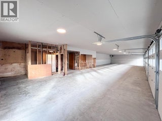 9918 Highway 97 Highway. Lake Country, British Columbia