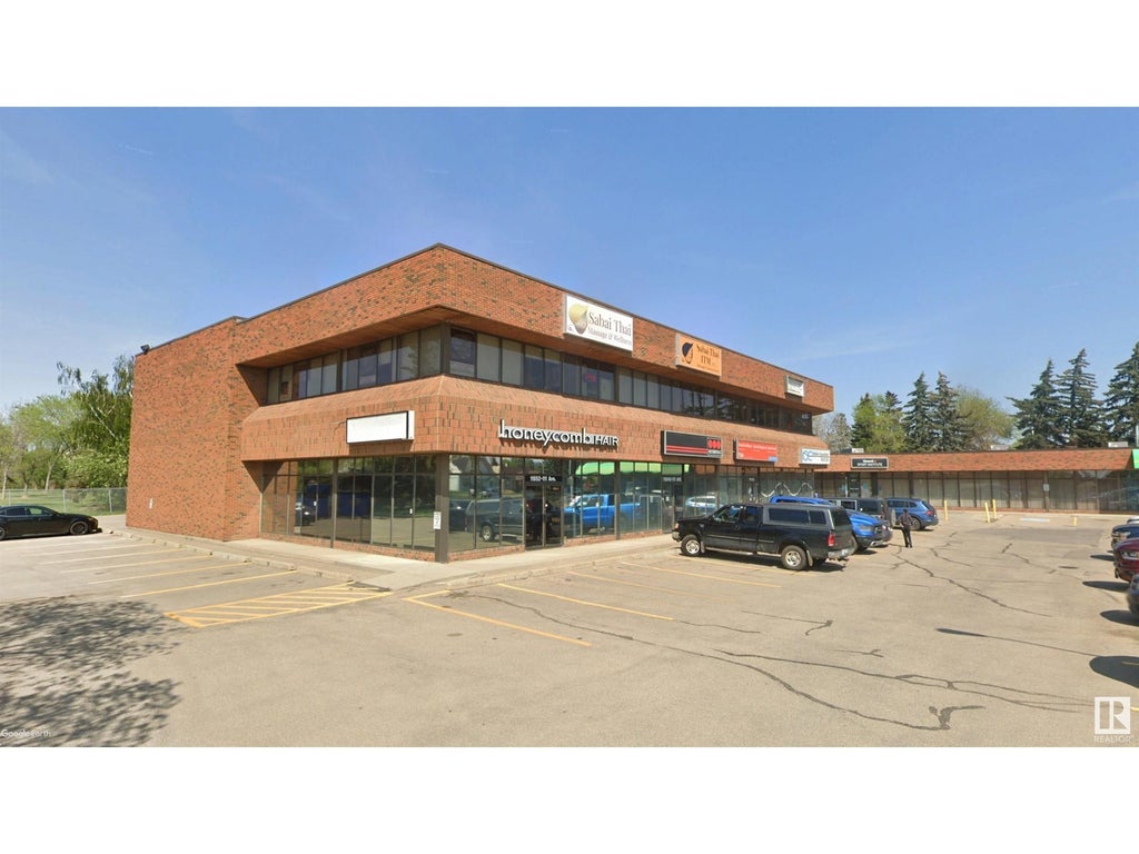 11834 111 Av Nw, Edmonton