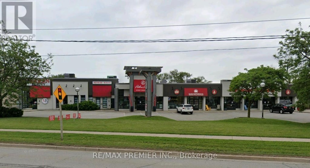 2 - 490 Speers Road, Oakville (qe Queen Elizabeth)