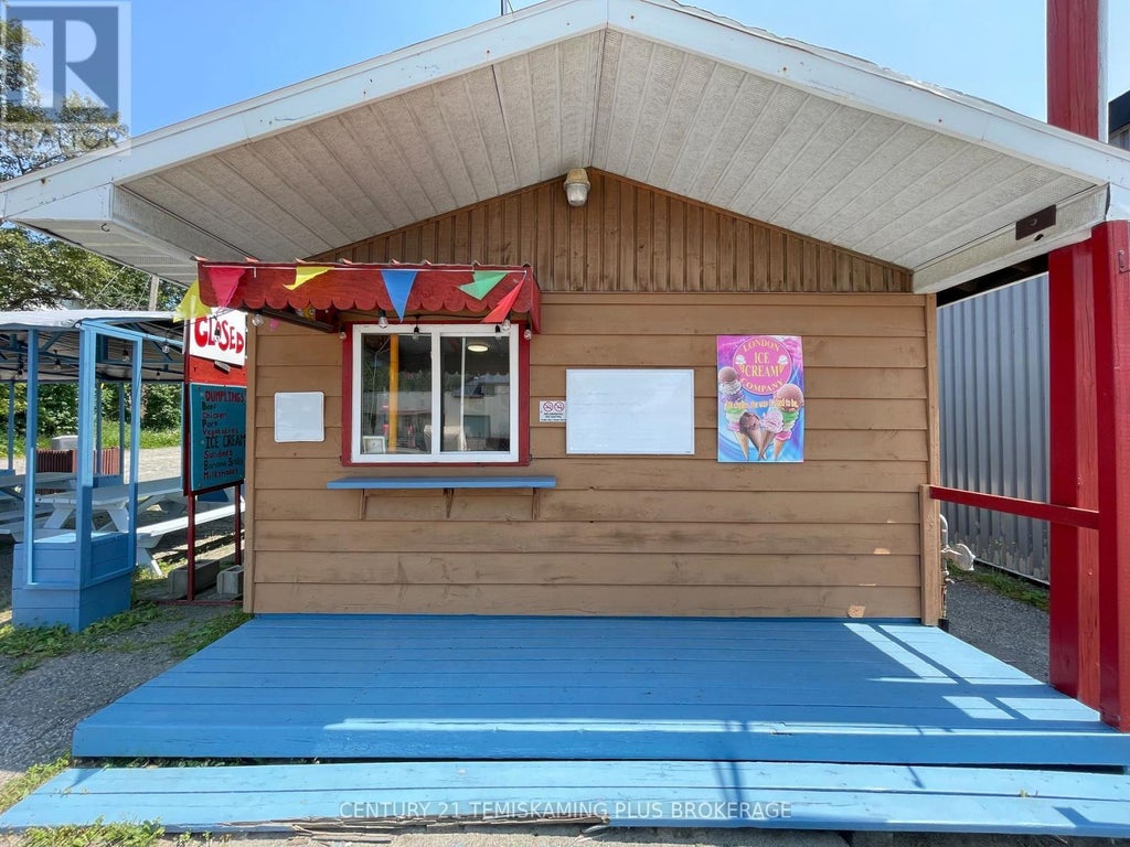 6731 Highway 11 Highway N, Temagami