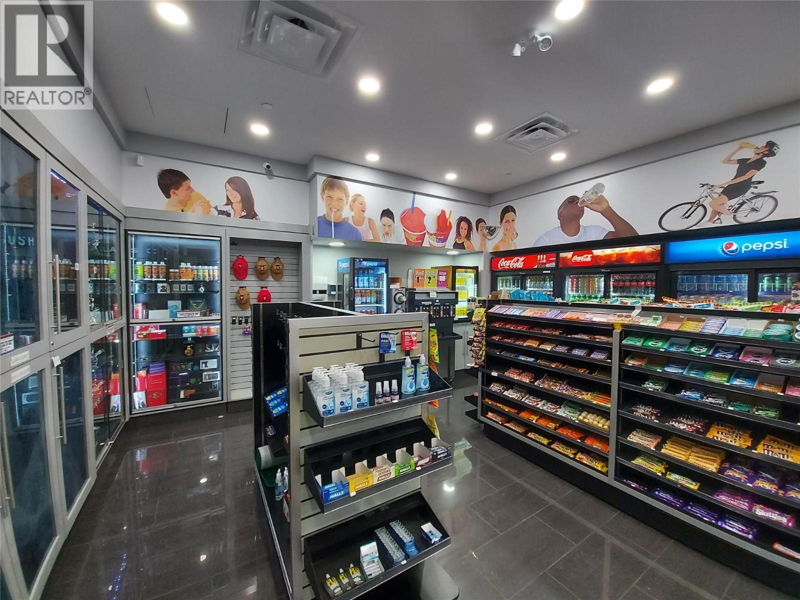 2271 Harvey Avenue Unit# 570. Kelowna, British Columbia