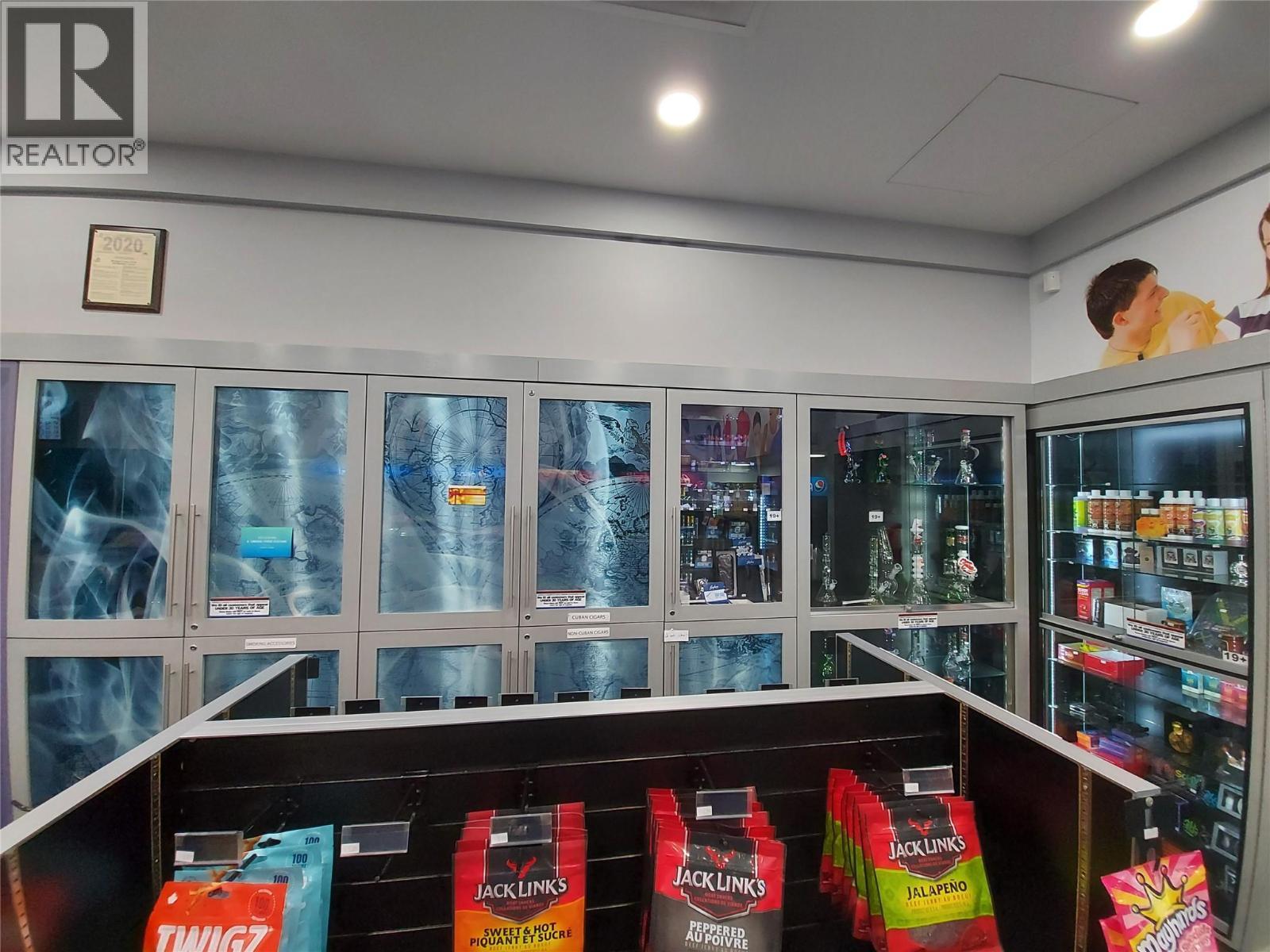 2271 Harvey Avenue Unit# 570. Kelowna, British Columbia