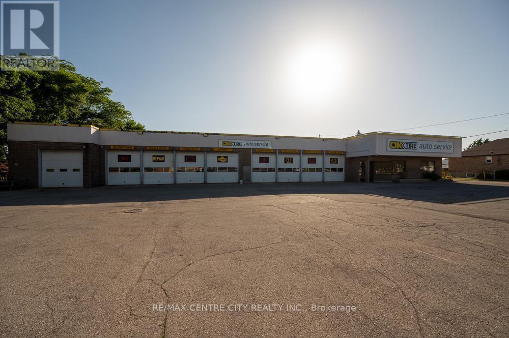 563 Clarke Road, London East (east H)