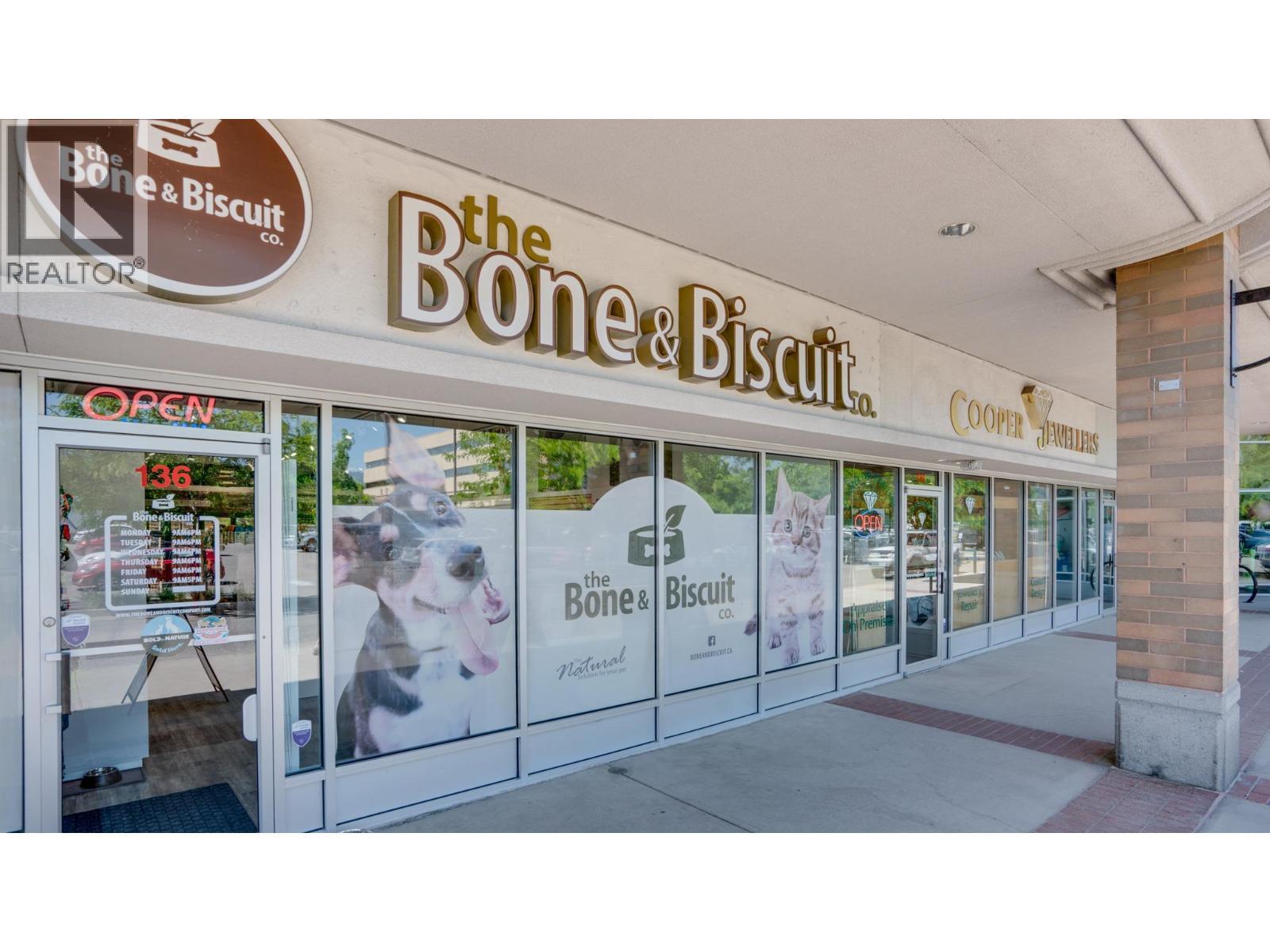 1876 Cooper Road Unit# 136. Kelowna, British Columbia