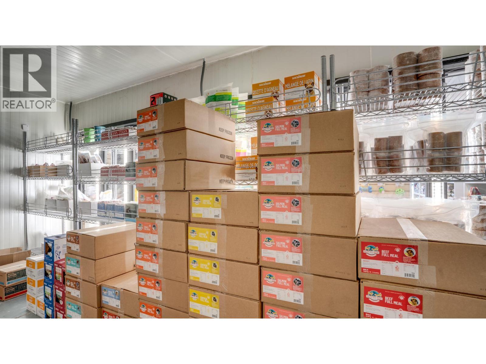 1876 Cooper Road Unit# 136. Kelowna, British Columbia