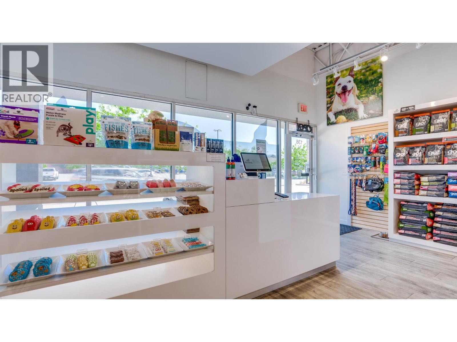 1876 Cooper Road Unit# 136. Kelowna, British Columbia