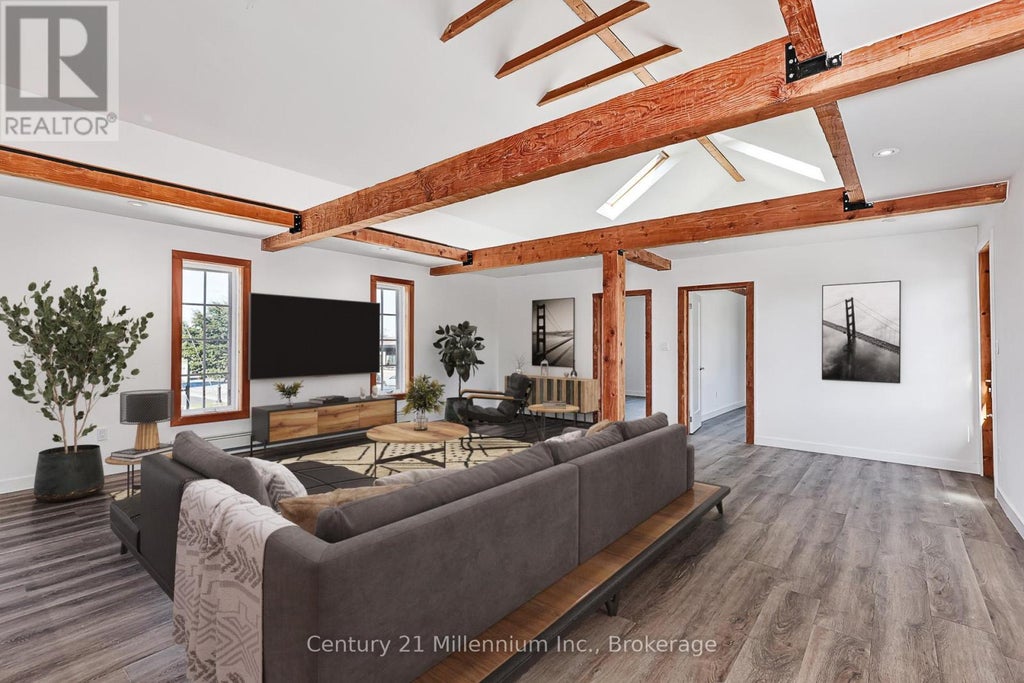 Upper Unit - 510 First Street, Collingwood