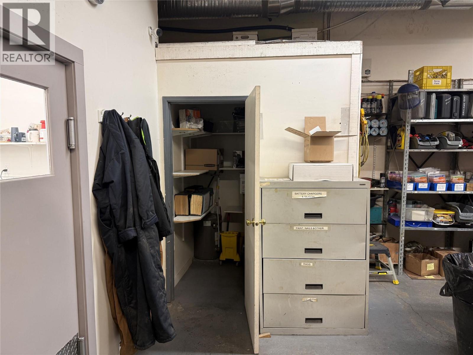 155 Old Vernon Road. Kelowna, British Columbia