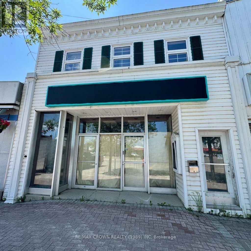 30 Circle Street, Kapuskasing