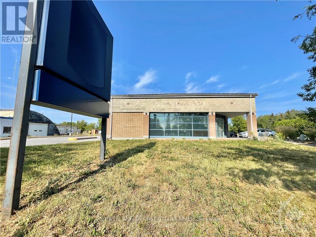 6683 Fourth Line Road, Ottawa