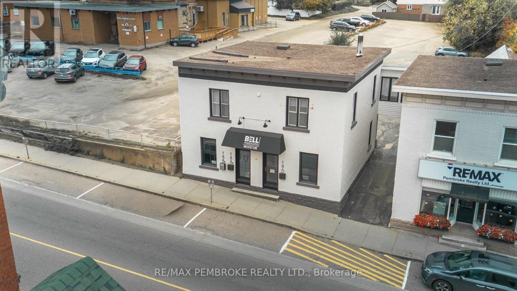 186 Pembroke Street E, Pembroke