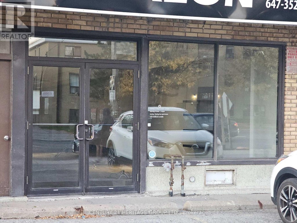 734 Wilson Avenue, Toronto (downsview-Roding-Cfb)