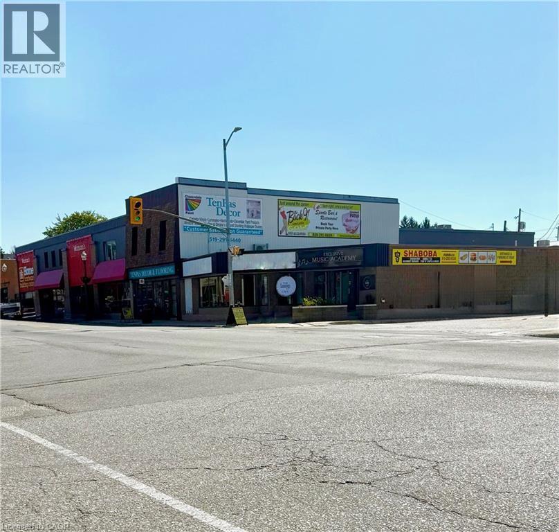 102 Main Street E, Listowel