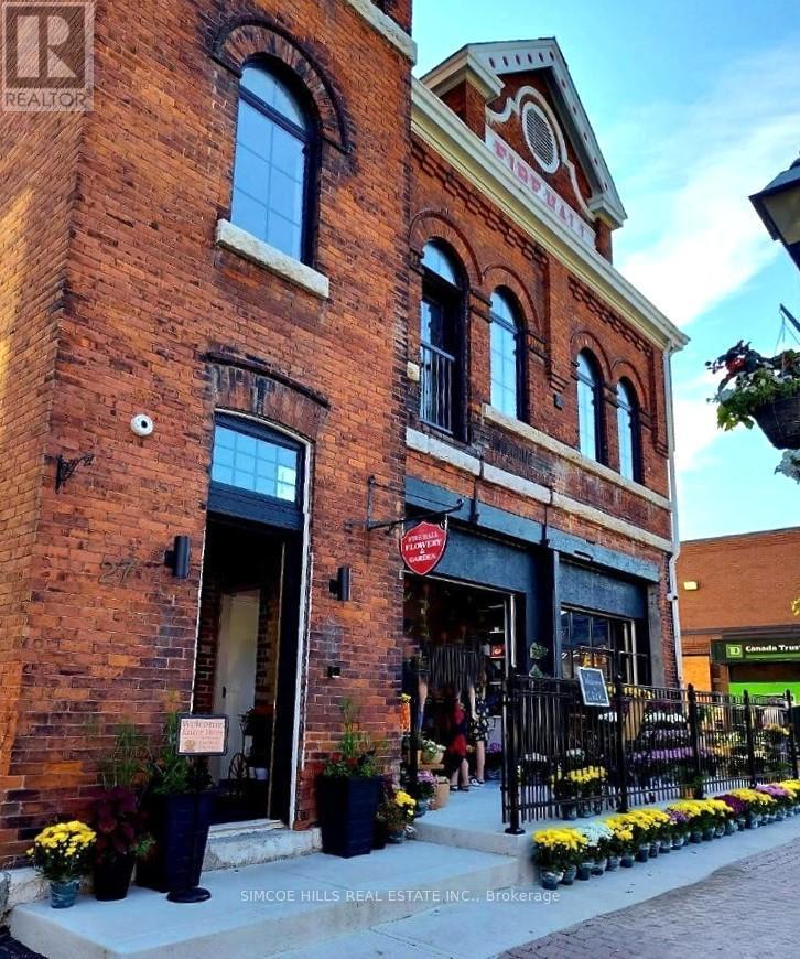 27 Peter Street, Orillia