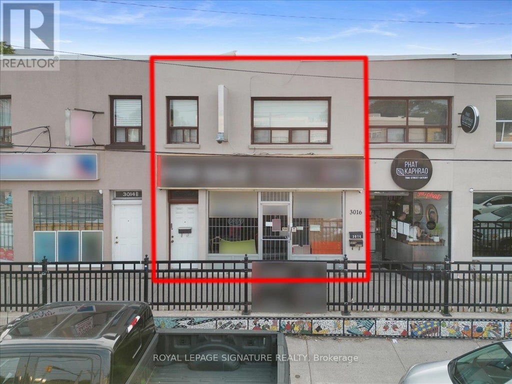 3016 Bathurst Street, Toronto (englemount-Lawrence)