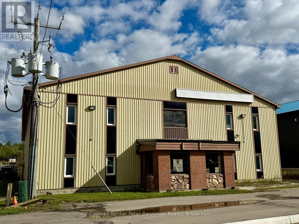 2 - 190 Elizabeth Street E, West Grey