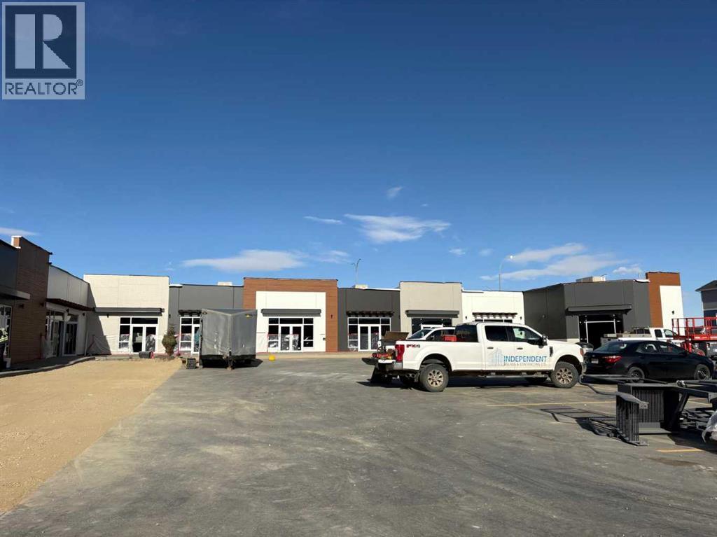 110 Corner Meadows Manor Ne, Calgary