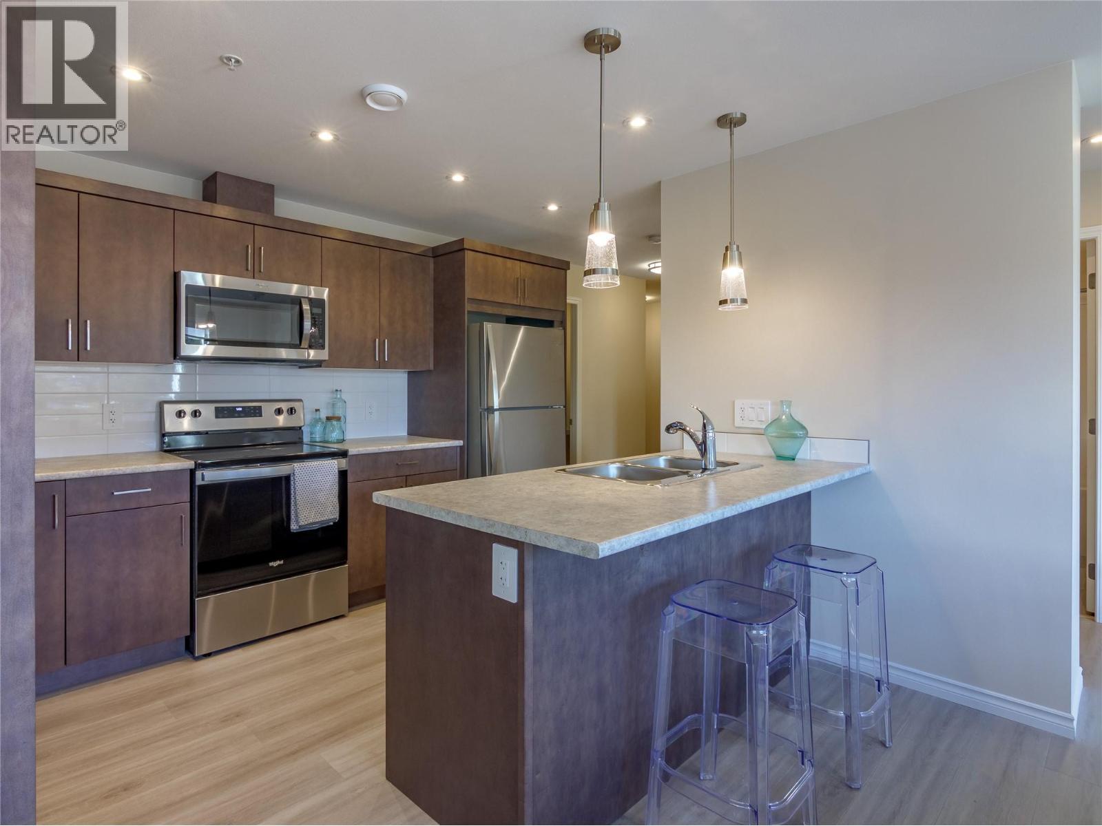 3362 Skaha Lake Road Unit# 405. Penticton, British Columbia